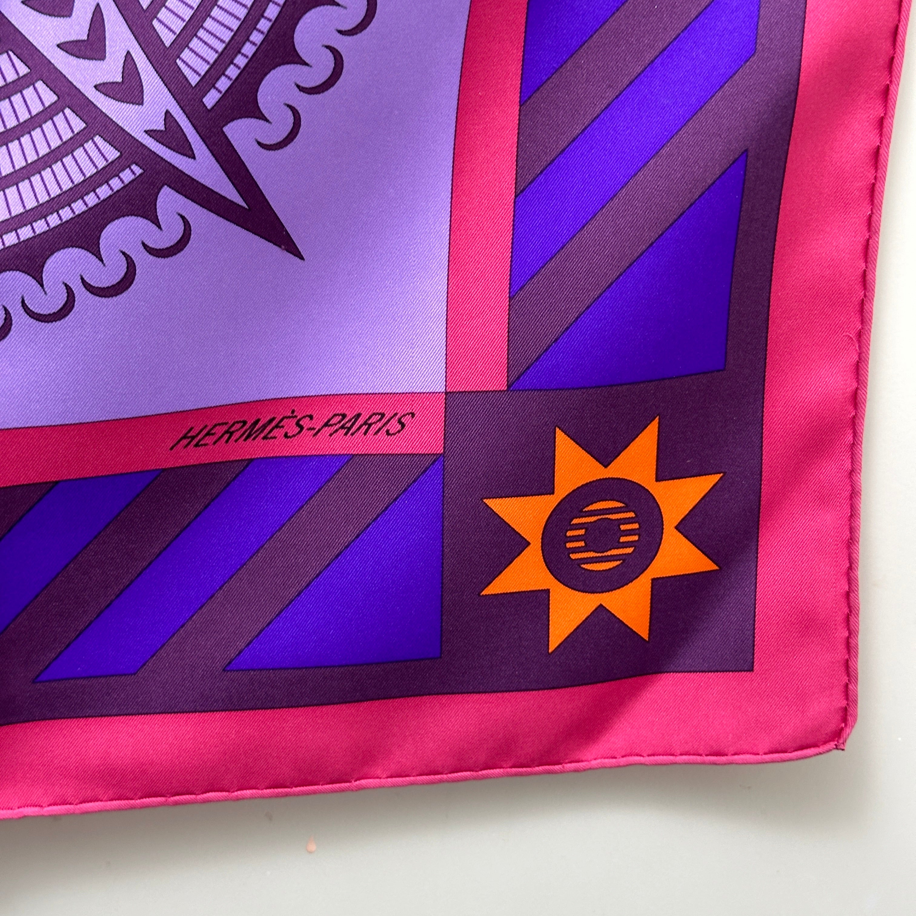 foulard-geometrie-cretoise-signature-hermes-paris