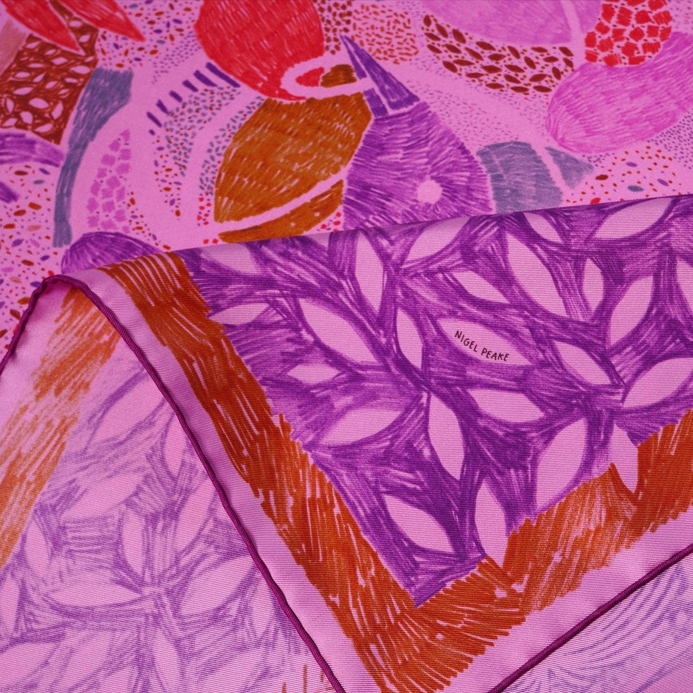 Carré Hermès 90 cm – Chacun fait son nid – Nigel Peake (2016) – Fuchsia