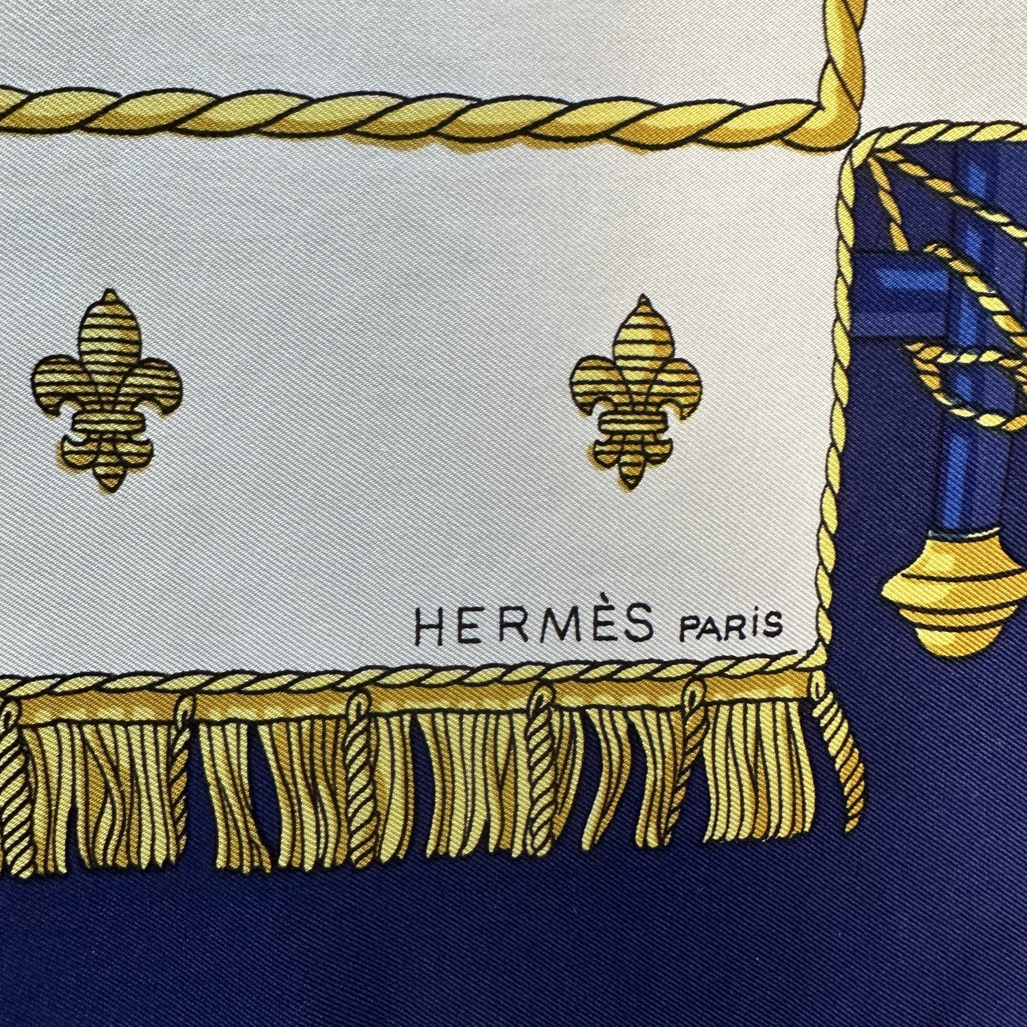 signature hermes paris