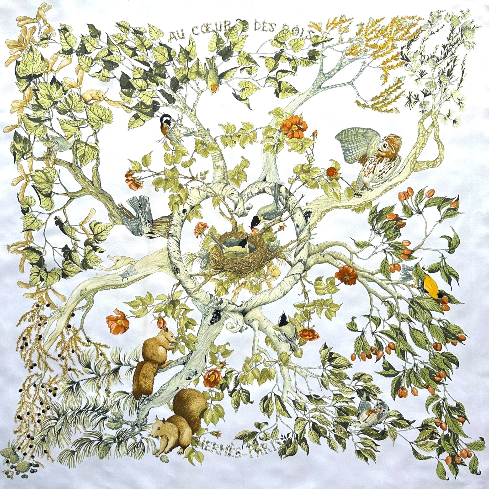 Foulard Hermès Au Cœur des Bois – Vue d’ensemble du carré 90 cm