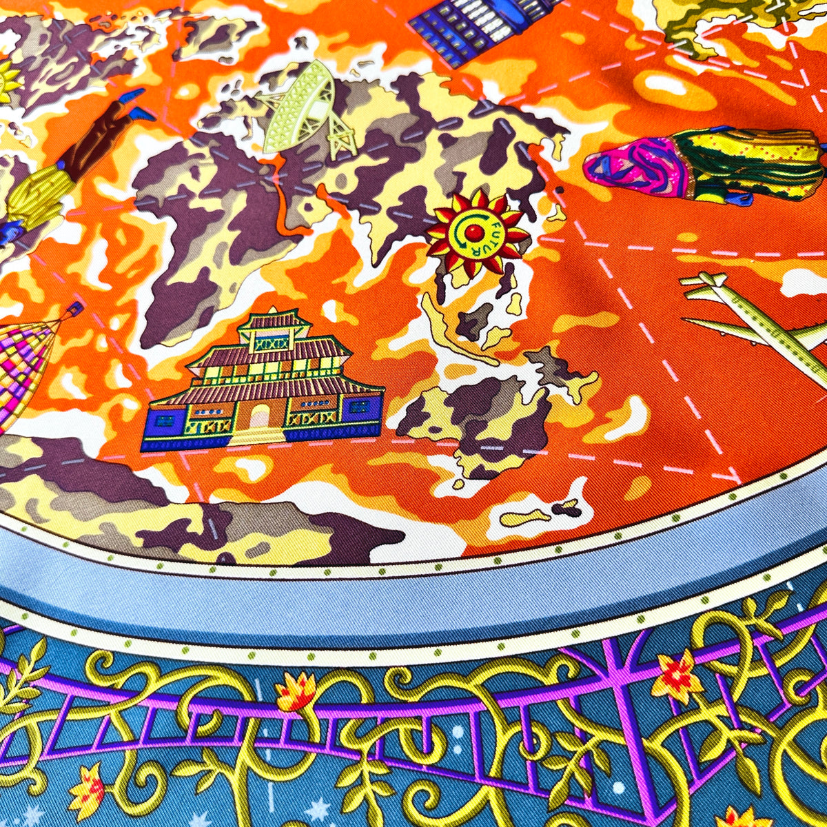 Carré Hermès www.hermes.com Christine Henry 90 cm soie, détail pagode et soleil sur le globe
