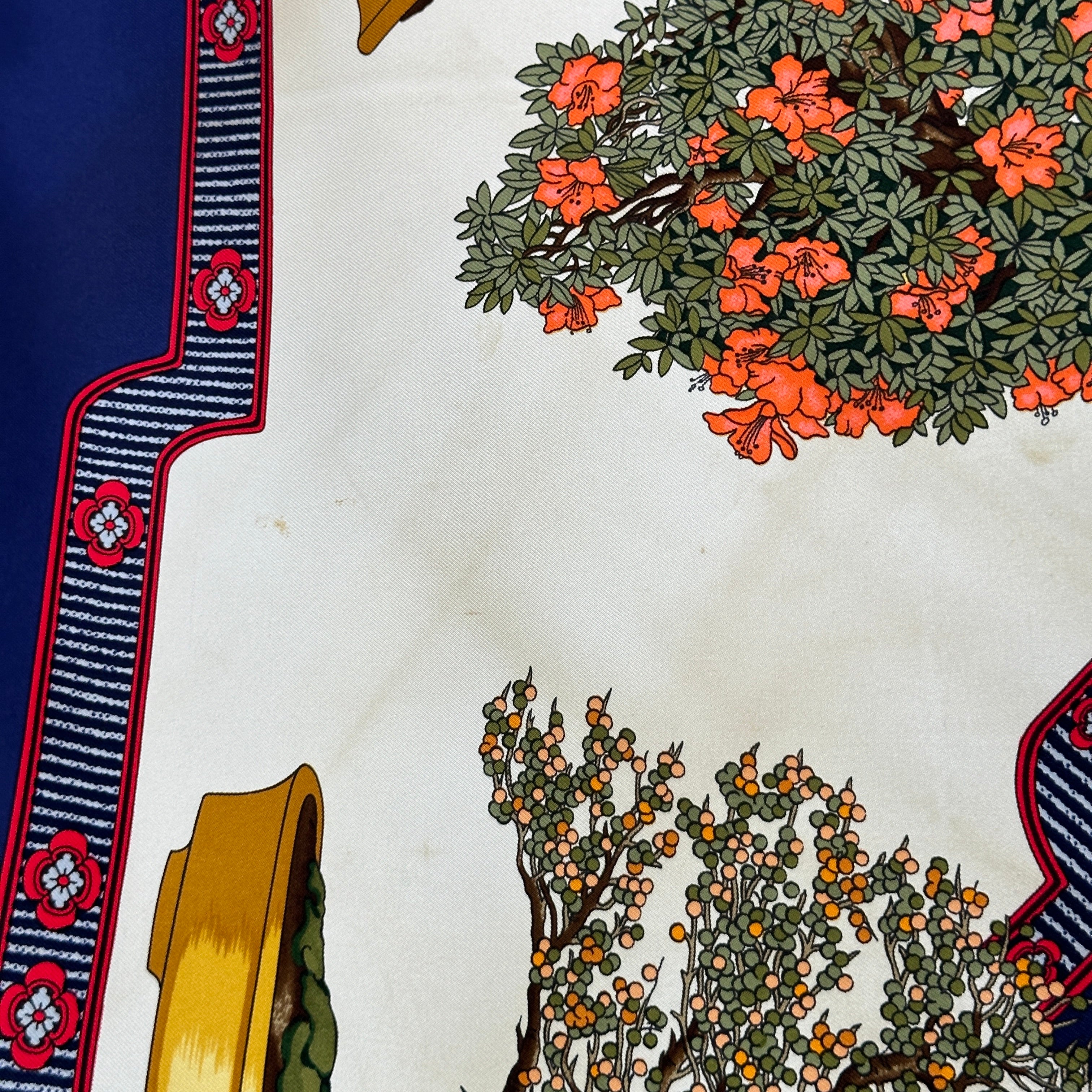 Les beaux jours des Bonsai - FOULARD HERMES 90 CM